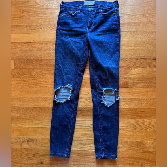 Free People classic Blue Distressed Women's skinny Jeans - Picture 5 of 9